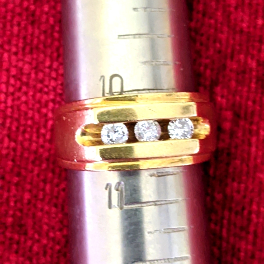 14K ๐ GOLD MEN'S DIAMONDS SIGNET RING - Picture 10 of 11